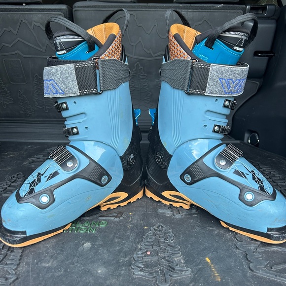 Men’s 26.5 Ski Boots